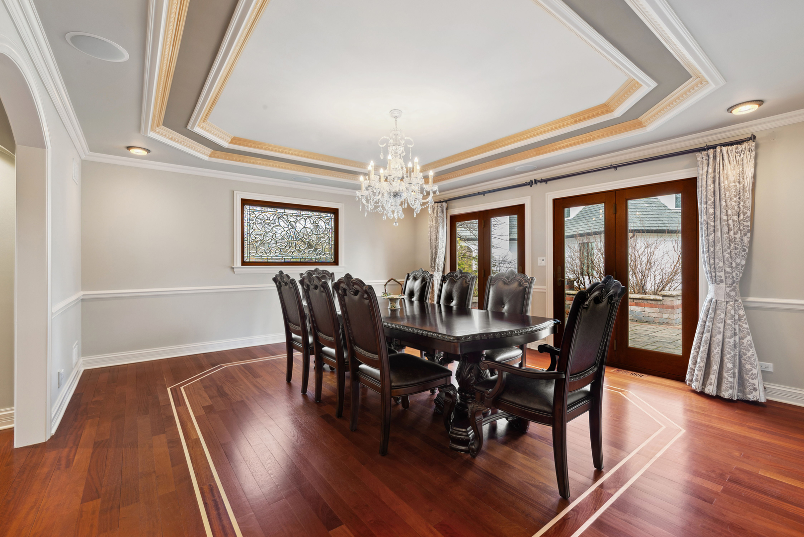 719 Midwest Club Parkway, Oak Brook, IL 60523