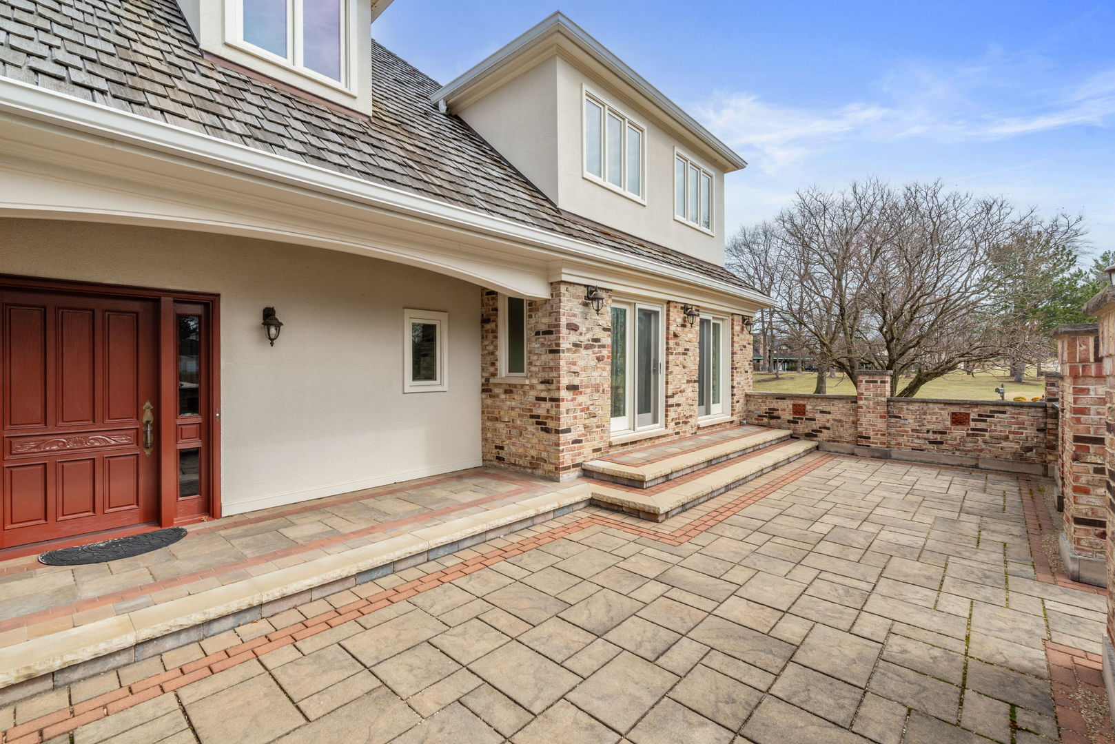 719 Midwest Club Parkway, Oak Brook, IL 60523