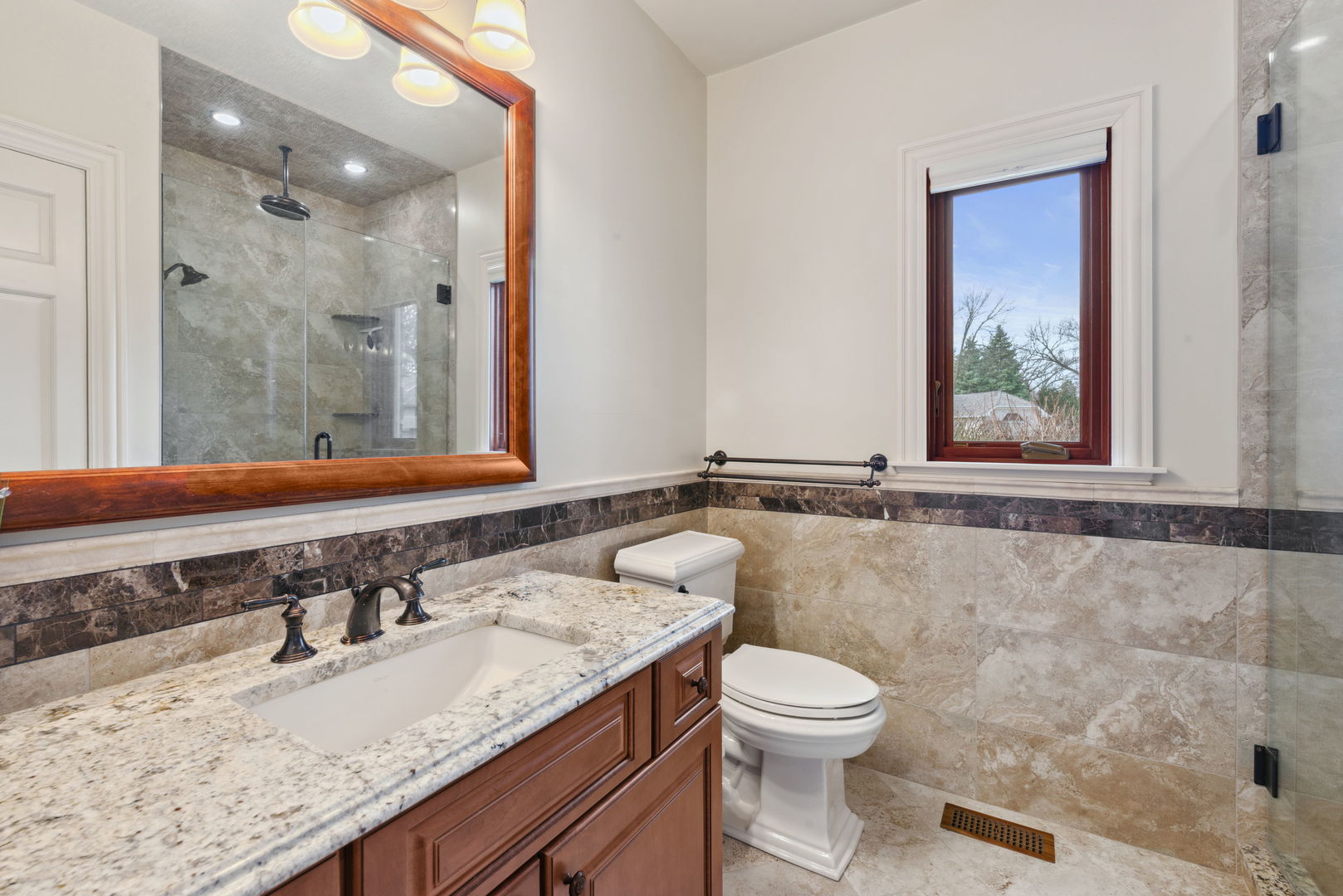 719 Midwest Club Parkway, Oak Brook, IL 60523