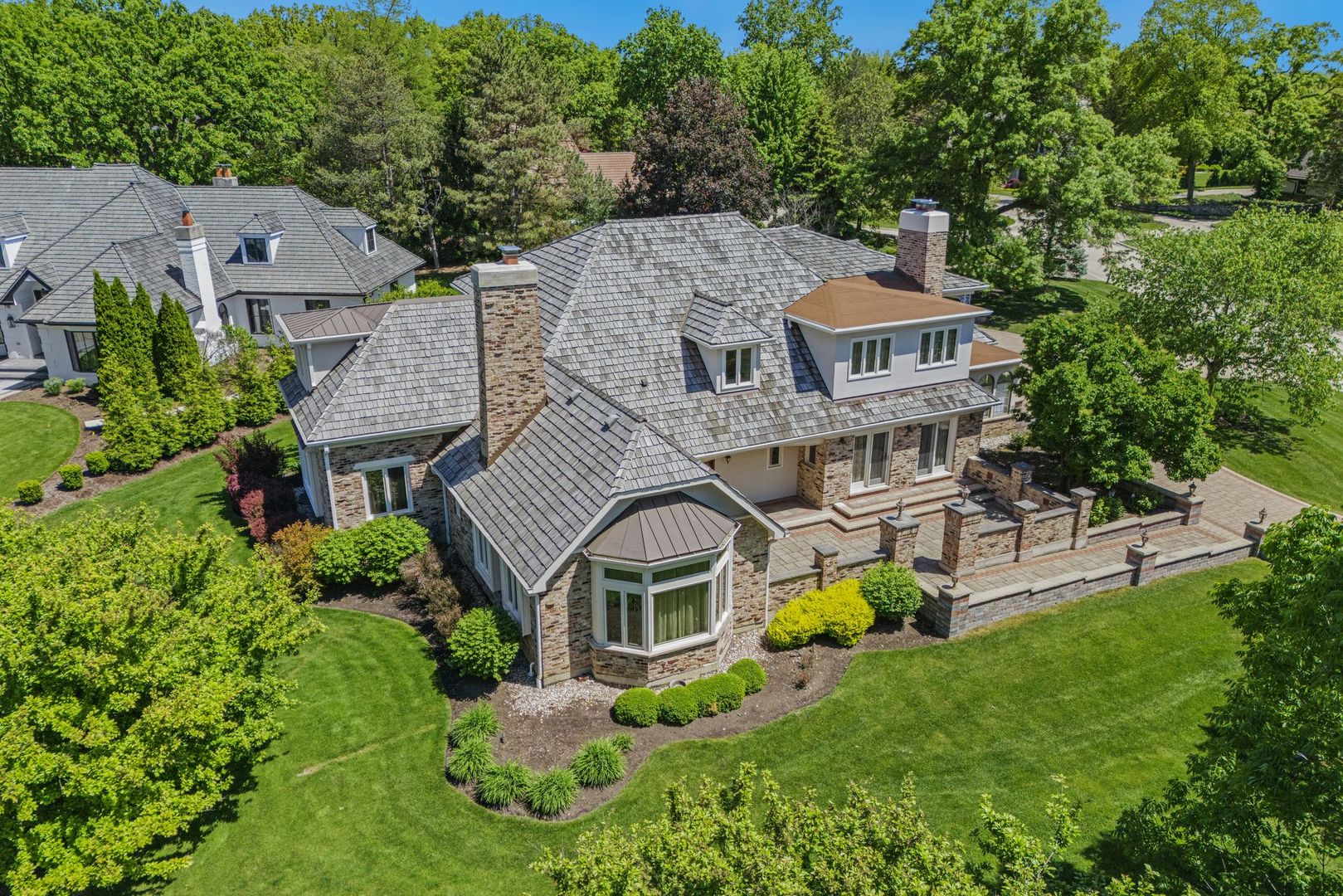 719 Midwest Club Parkway, Oak Brook, IL 60523