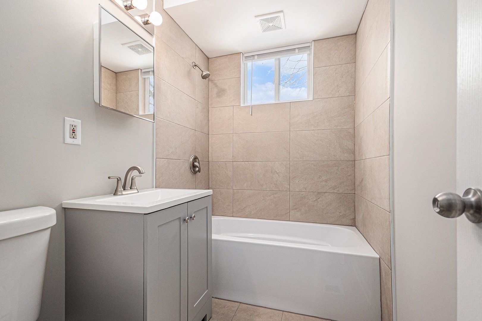 116 Luana Road, Joliet, IL 60433