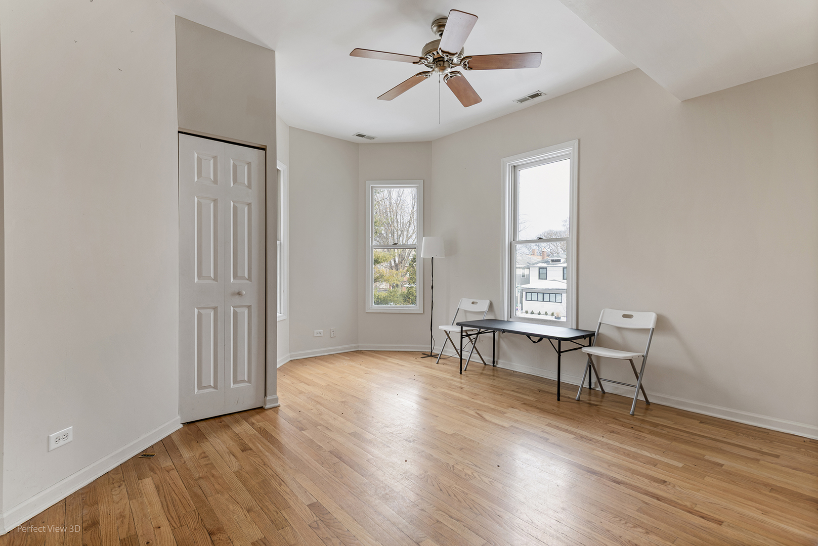 431 S HARVEY Street #E, Oak Park, IL 60302