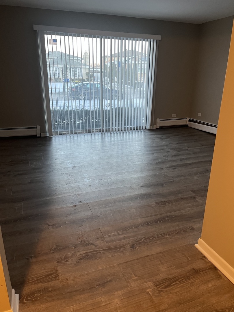 6131 S Marshall Avenue #1E, Chicago Ridge, IL 60415