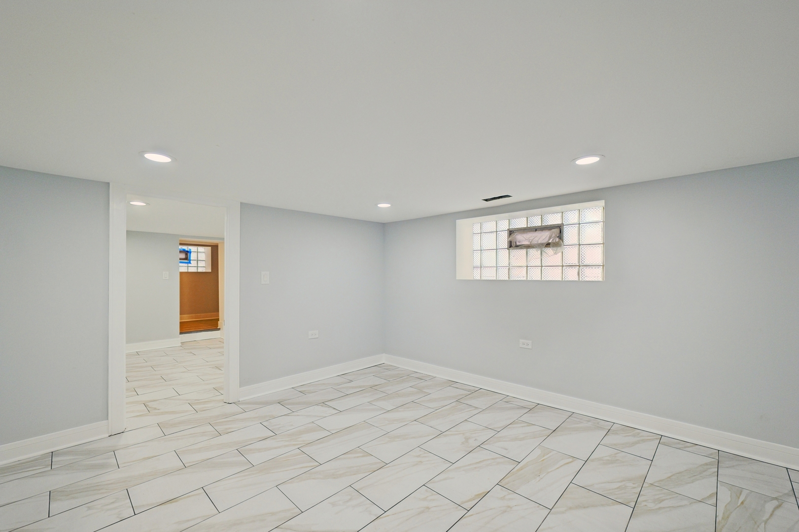 2339 S 59th Avenue, Cicero, IL 60804