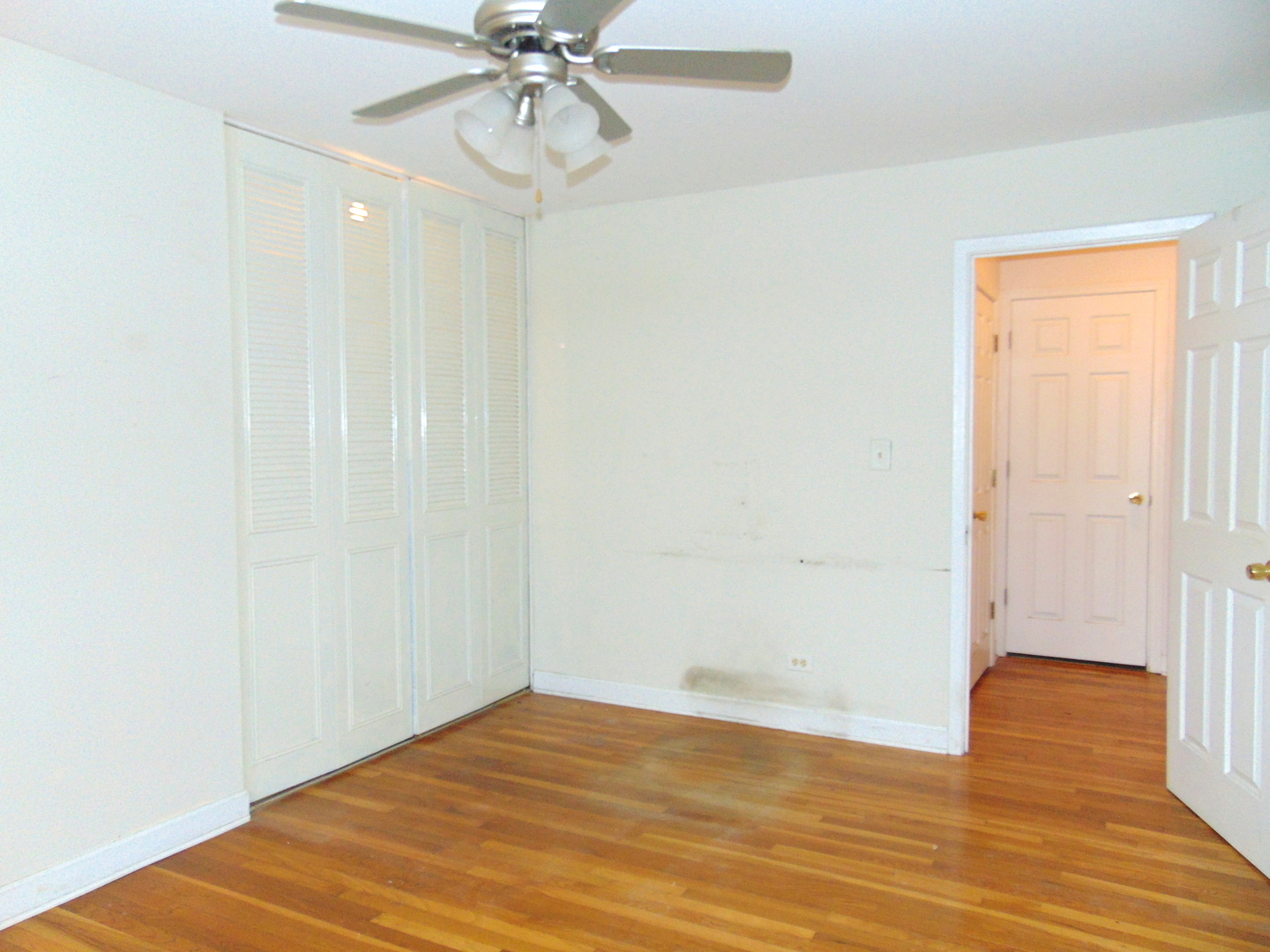 9588 N Terrace Place #208H, Des Plaines, IL 60016