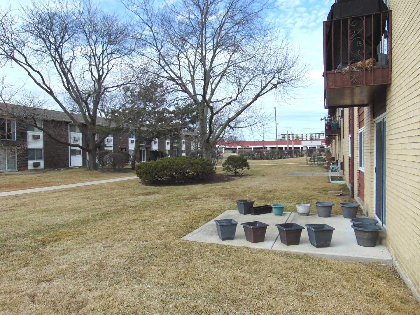 9588 N Terrace Place #208H, Des Plaines, IL 60016