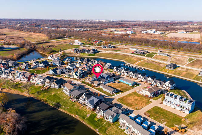 12 Cottage Green, Ottawa, IL 61350