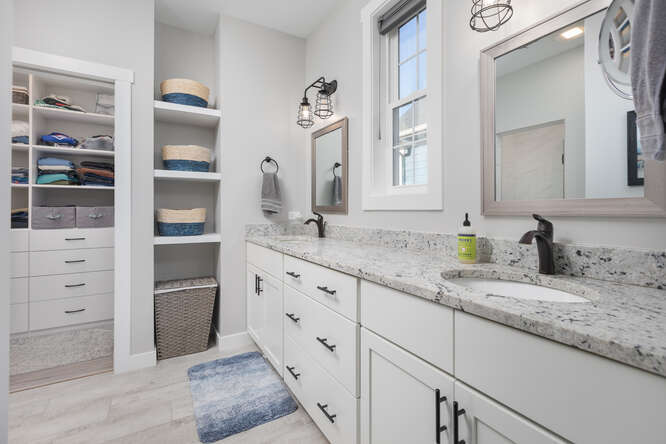 12 Cottage Green, Ottawa, IL 61350