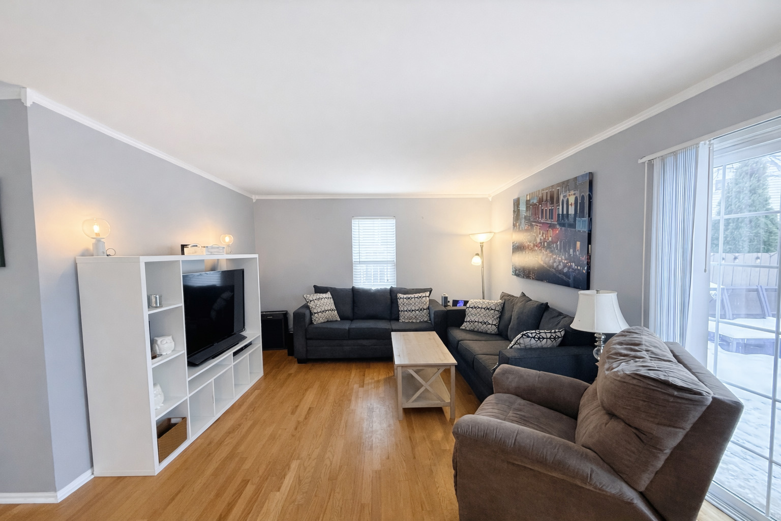 1280 Clover Lane, Hoffman Estates, IL 60192