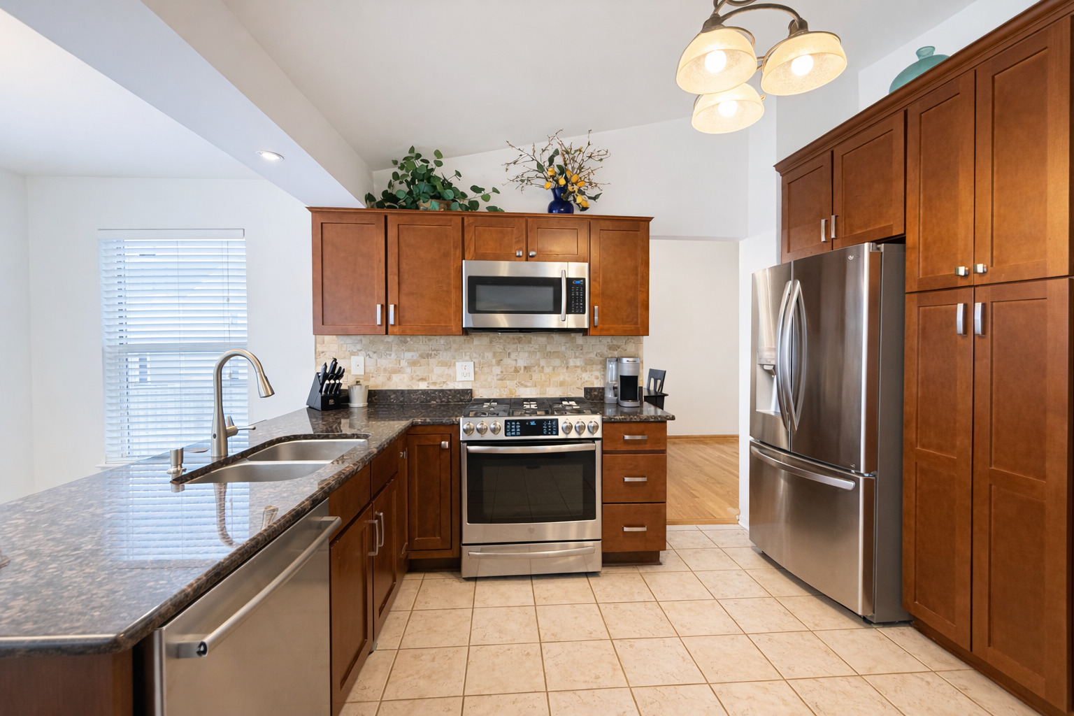 1280 Clover Lane, Hoffman Estates, IL 60192