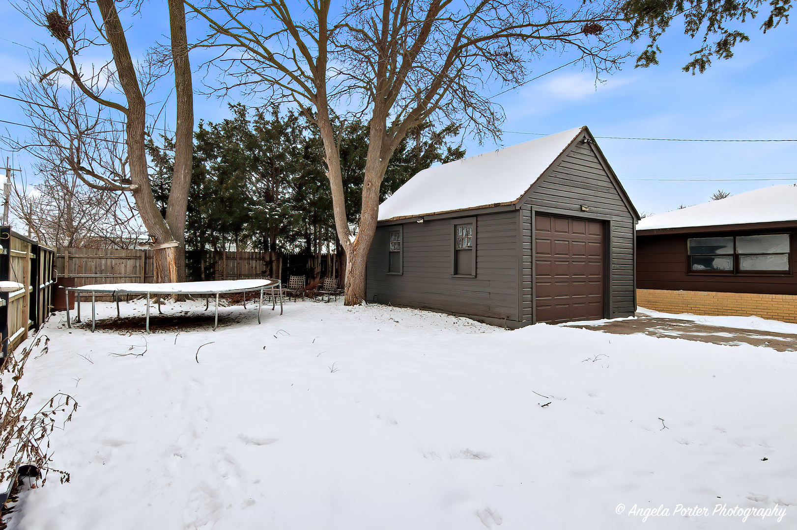 1810 LINDEN Avenue, Waukegan, IL 60087