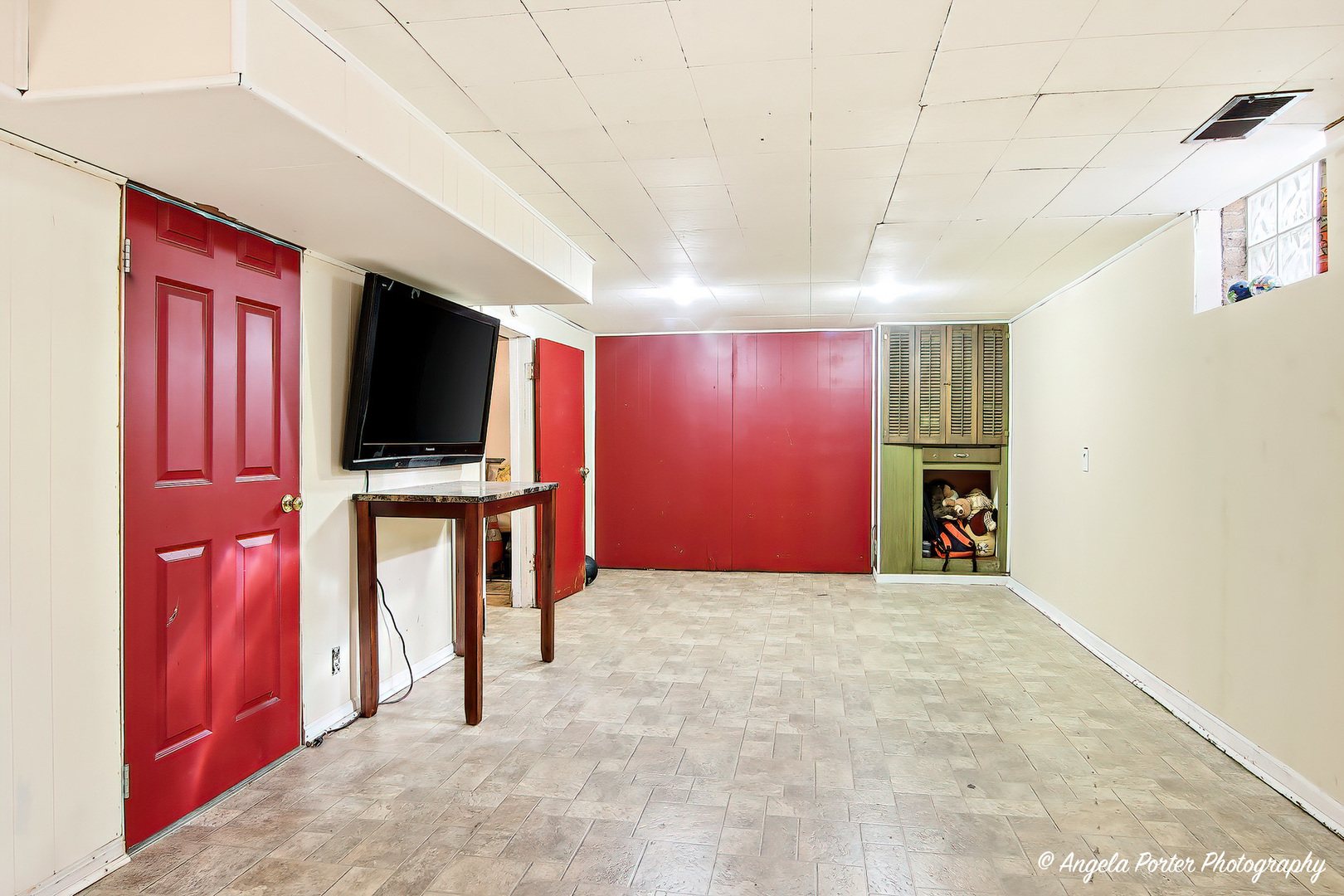 1810 LINDEN Avenue, Waukegan, IL 60087