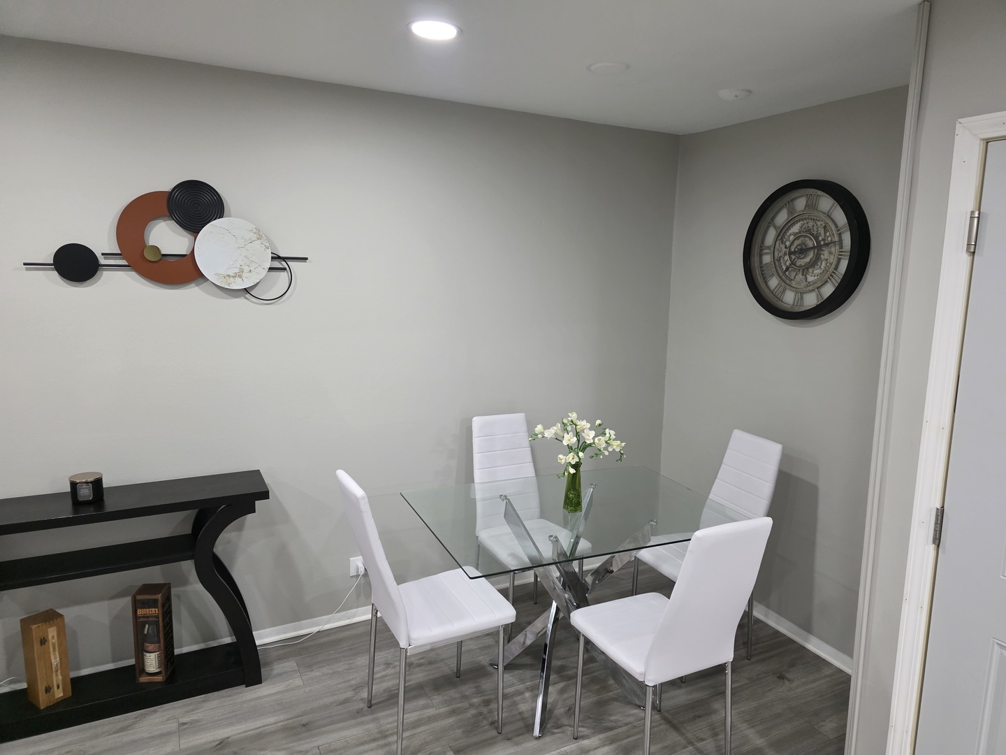 1930 Kenilworth Circle #E, Hoffman Estates, IL 60169