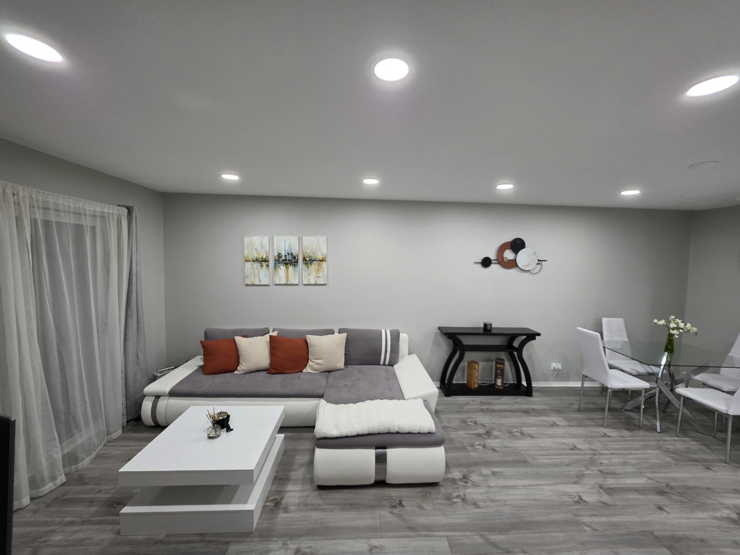 1930 Kenilworth Circle #E, Hoffman Estates, IL 60169