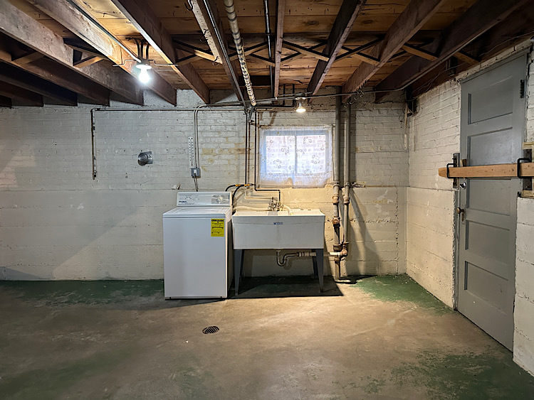 2922 N Natchez Avenue, Chicago, IL 60634