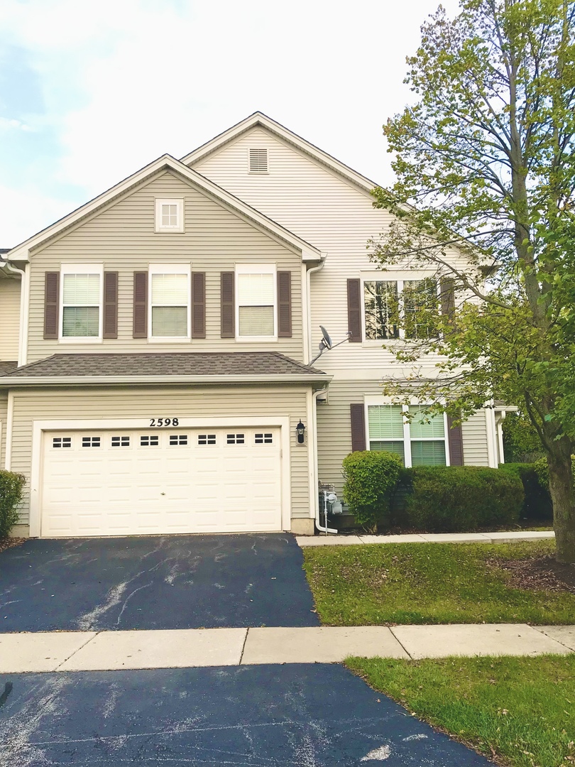 2598 Hillsboro Boulevard, Aurora, IL 60503