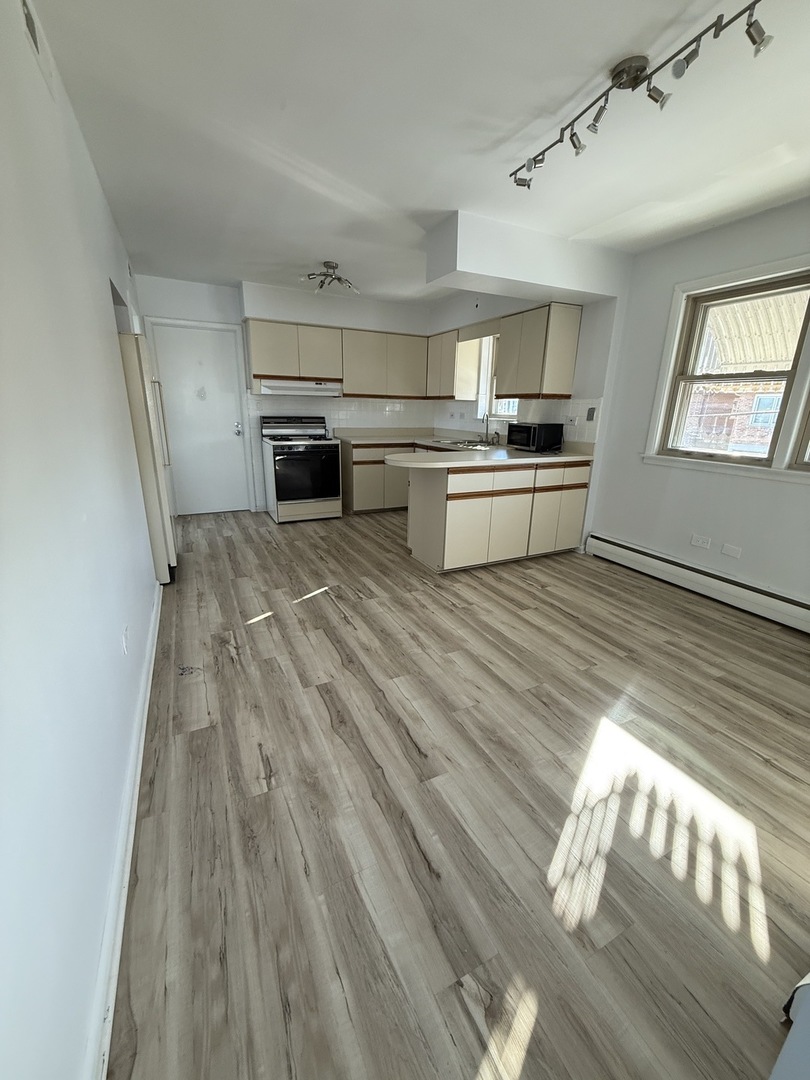 5445 S Kilbourn Avenue #2, Chicago, IL 60632