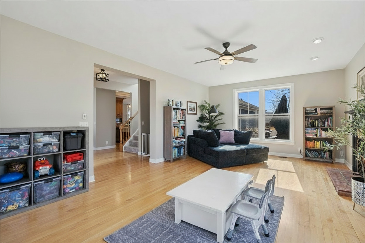 1571 Amos Bennett Street, Grayslake, IL 60030