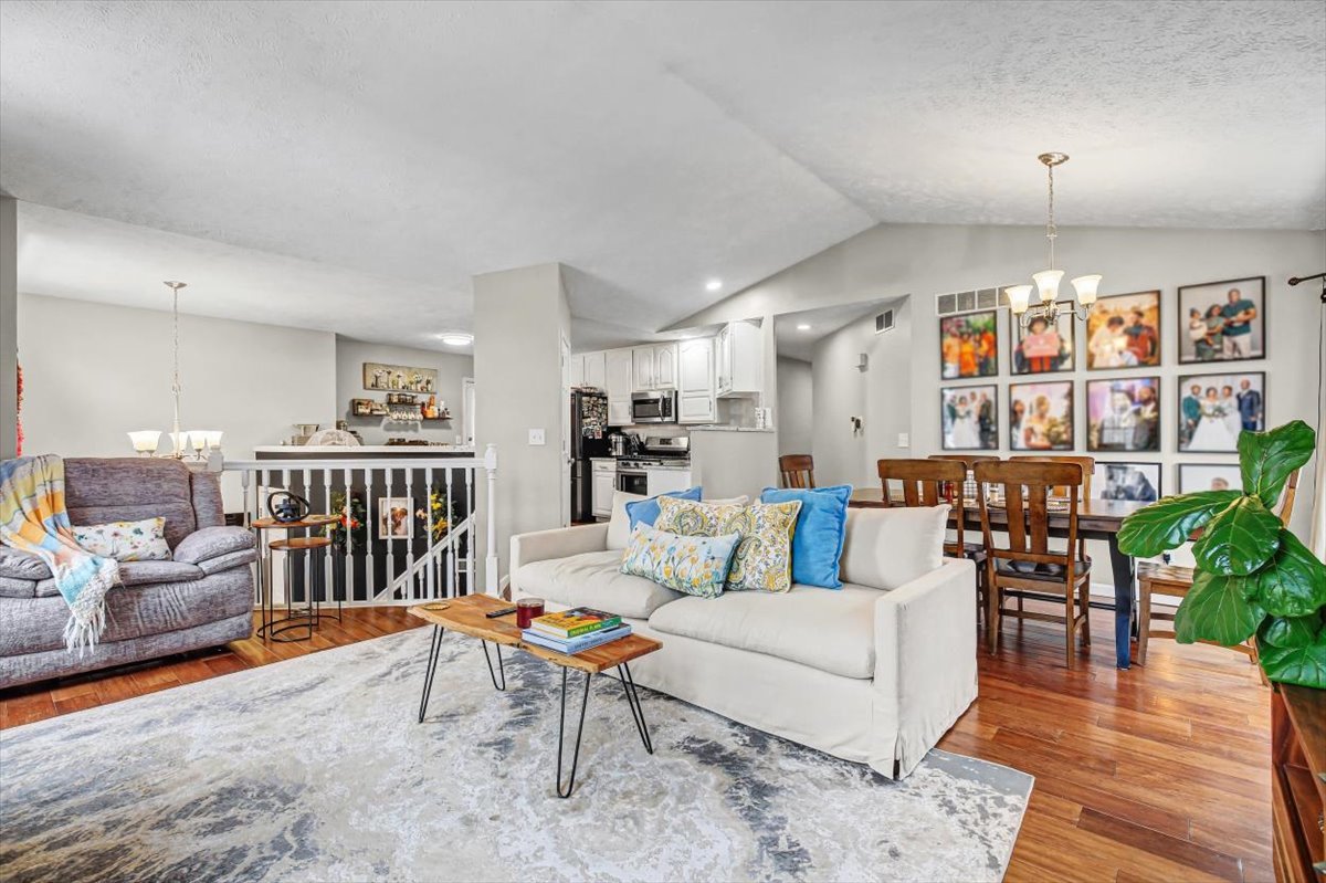 1412 Dublin Drive, Normal, IL 61761