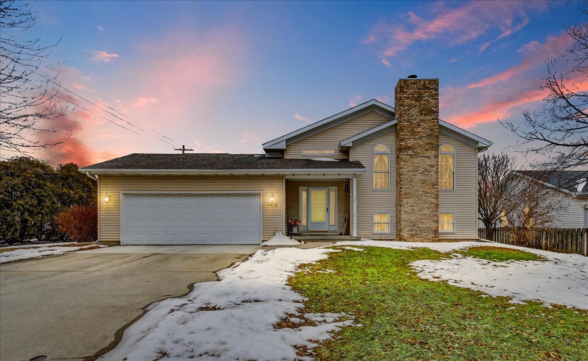 1412 Dublin Drive, Normal, IL 61761