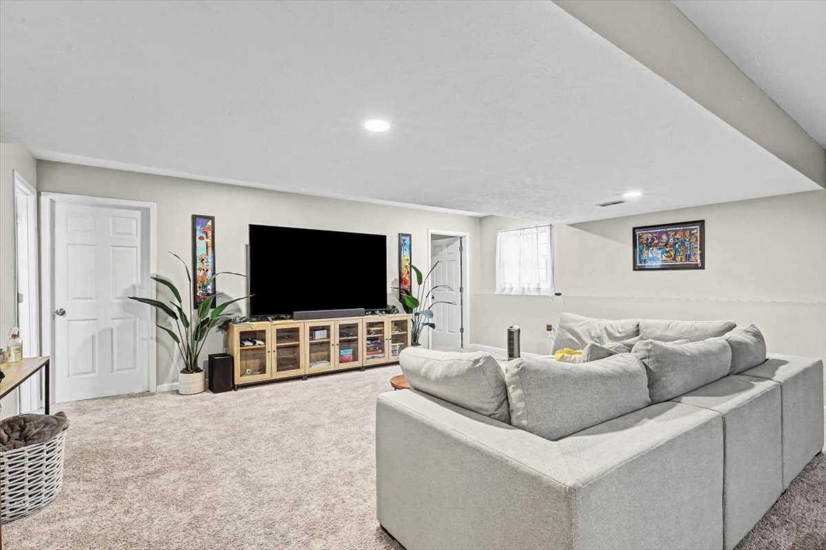 1412 Dublin Drive, Normal, IL 61761