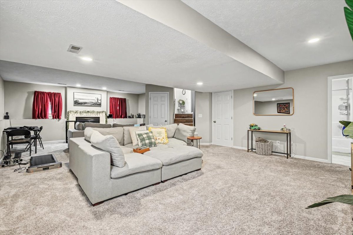 1412 Dublin Drive, Normal, IL 61761