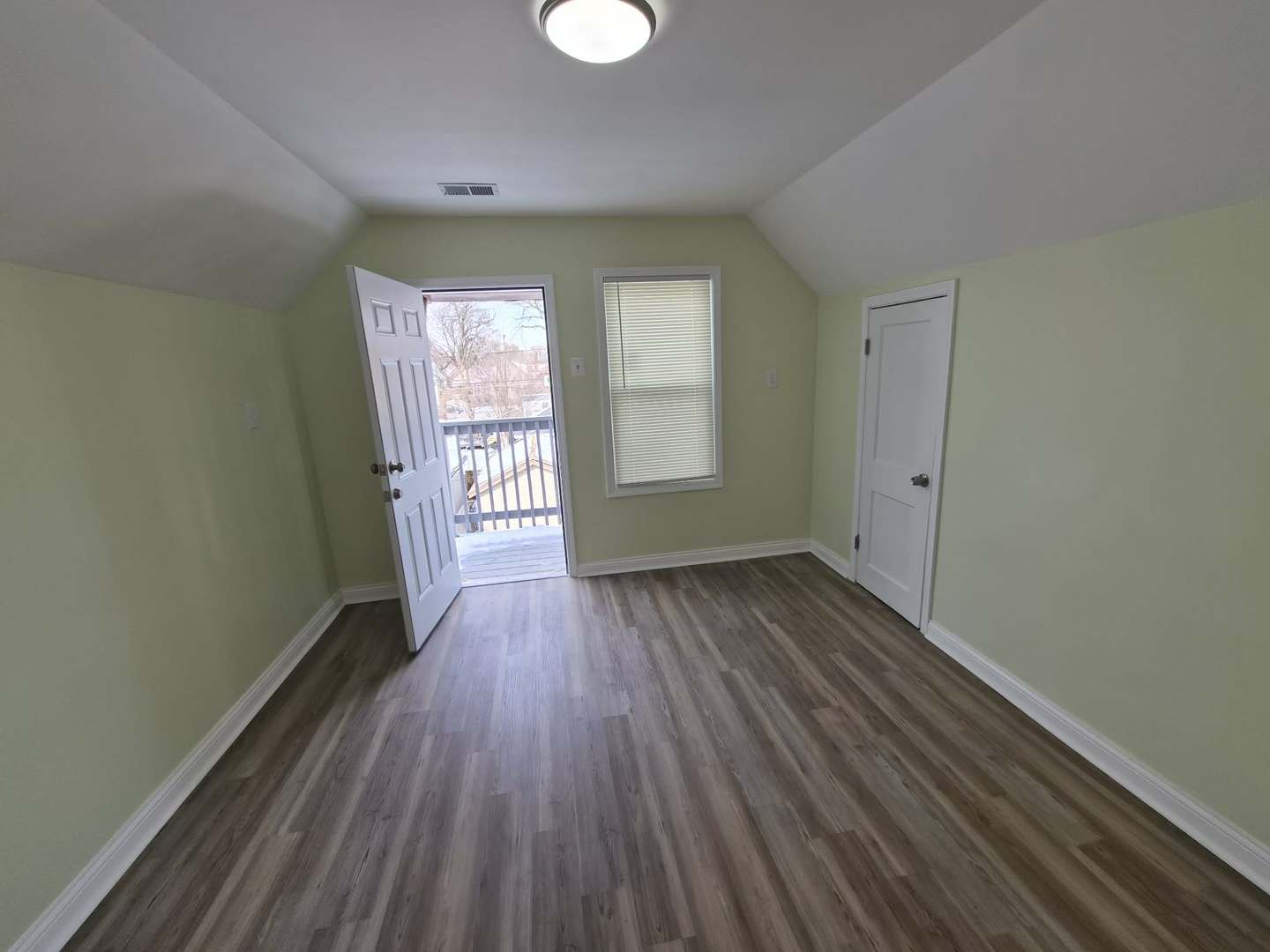 1234 W 72nd Street, Chicago, IL 60636