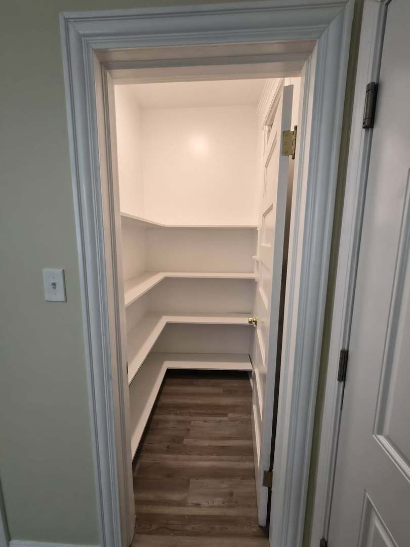 1234 W 72nd Street, Chicago, IL 60636