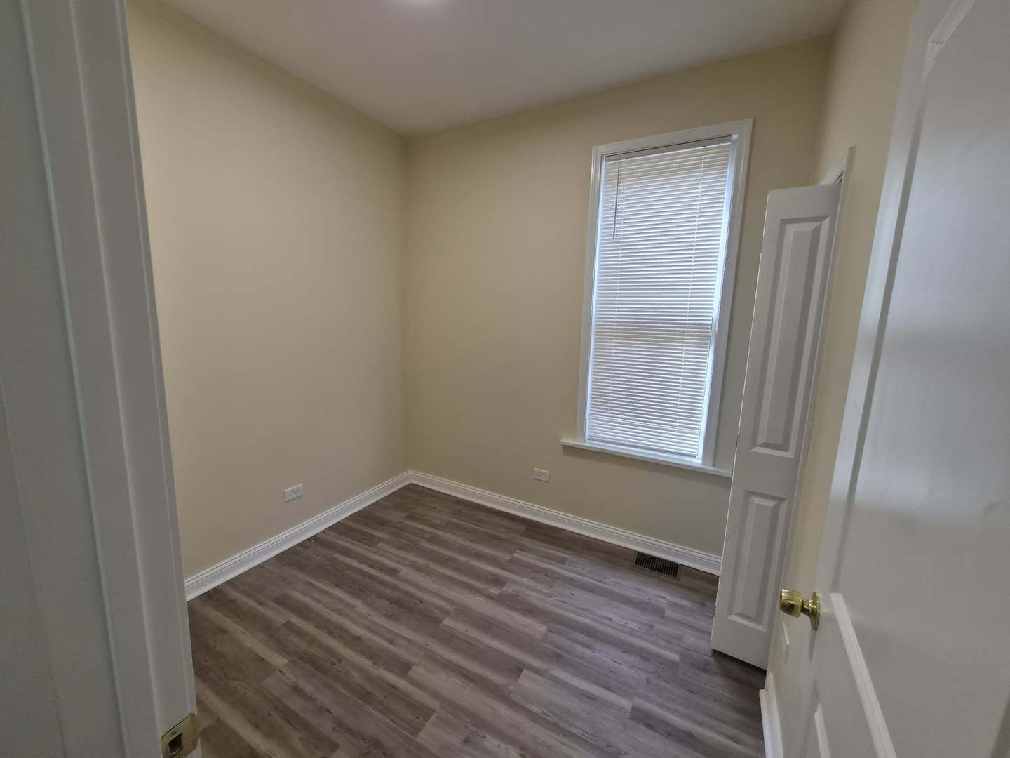 1234 W 72nd Street, Chicago, IL 60636