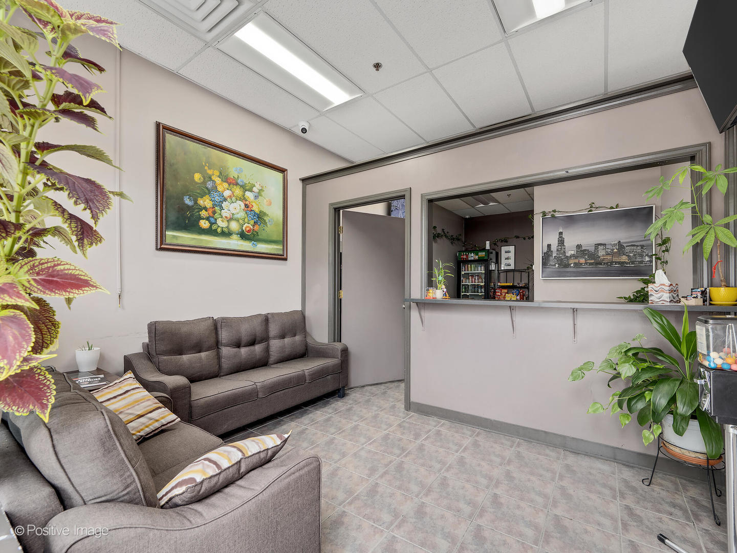 524-530 W Grand Avenue, Elmhurst, IL 60126