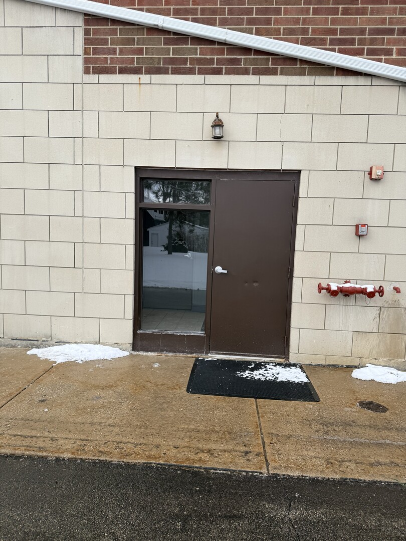 6961 Vine Street #303, Indian Head Park, IL 60525