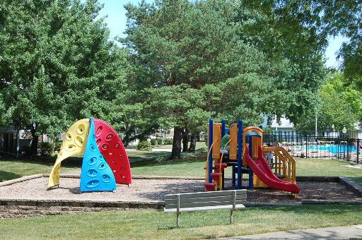 49 Stanton Court #A1, Schaumburg, IL 60193