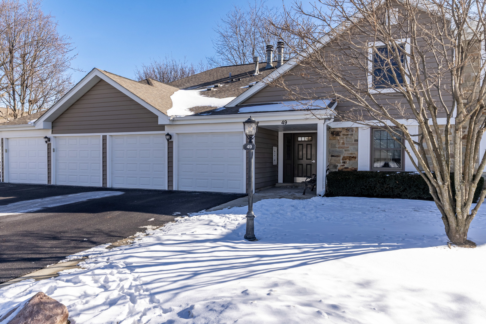 49 Stanton Court #A1, Schaumburg, IL 60193