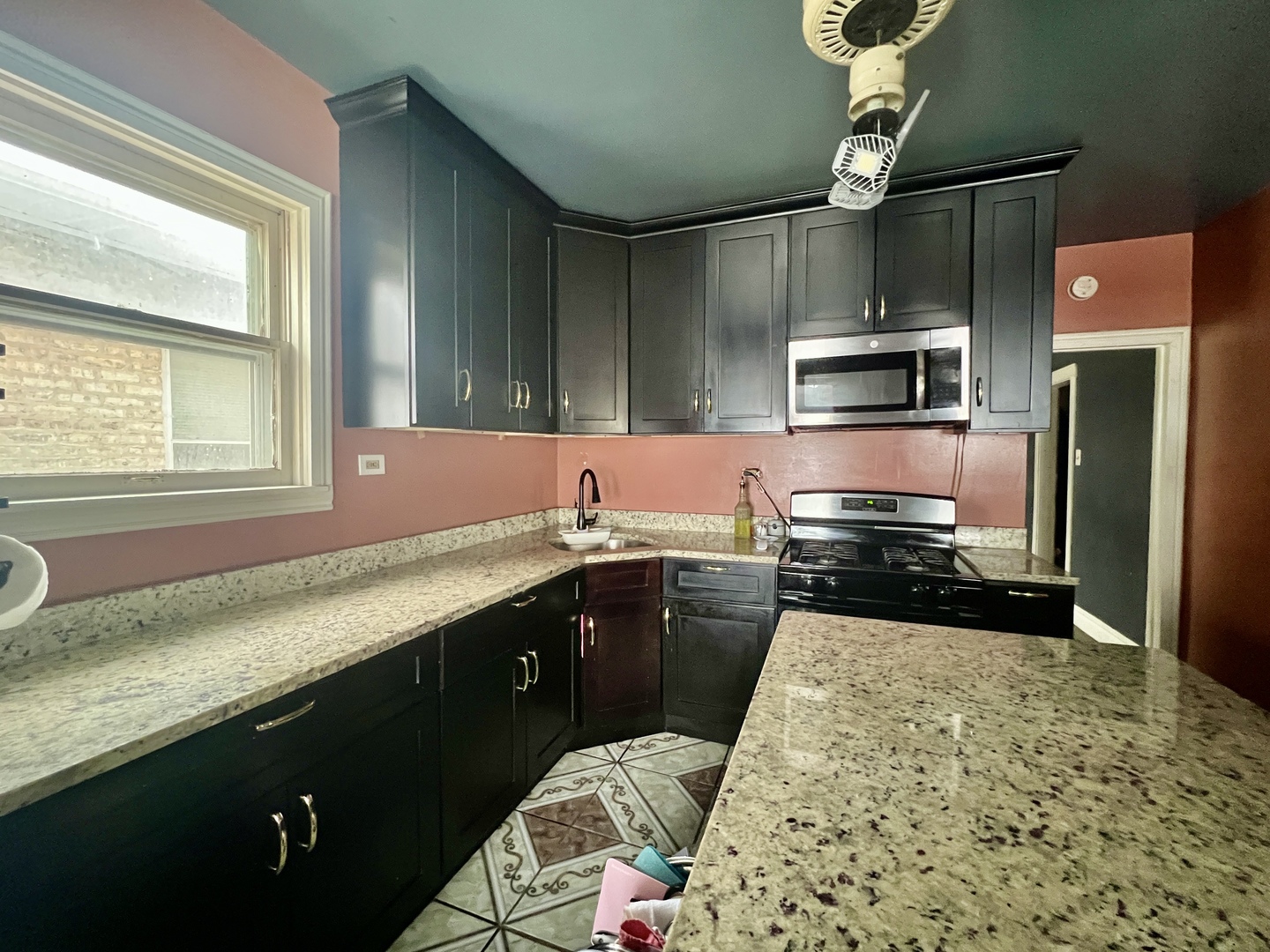 2511 Elmwood Avenue, Berwyn, IL 60402