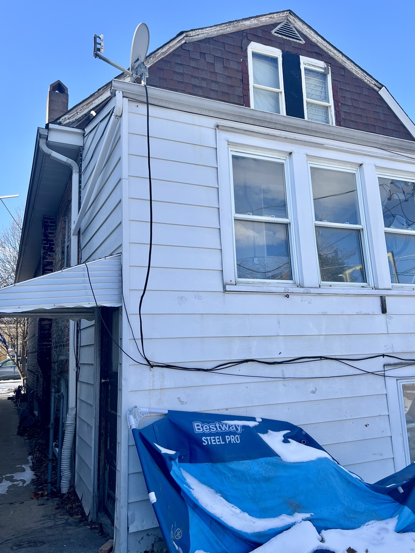 2511 Elmwood Avenue, Berwyn, IL 60402