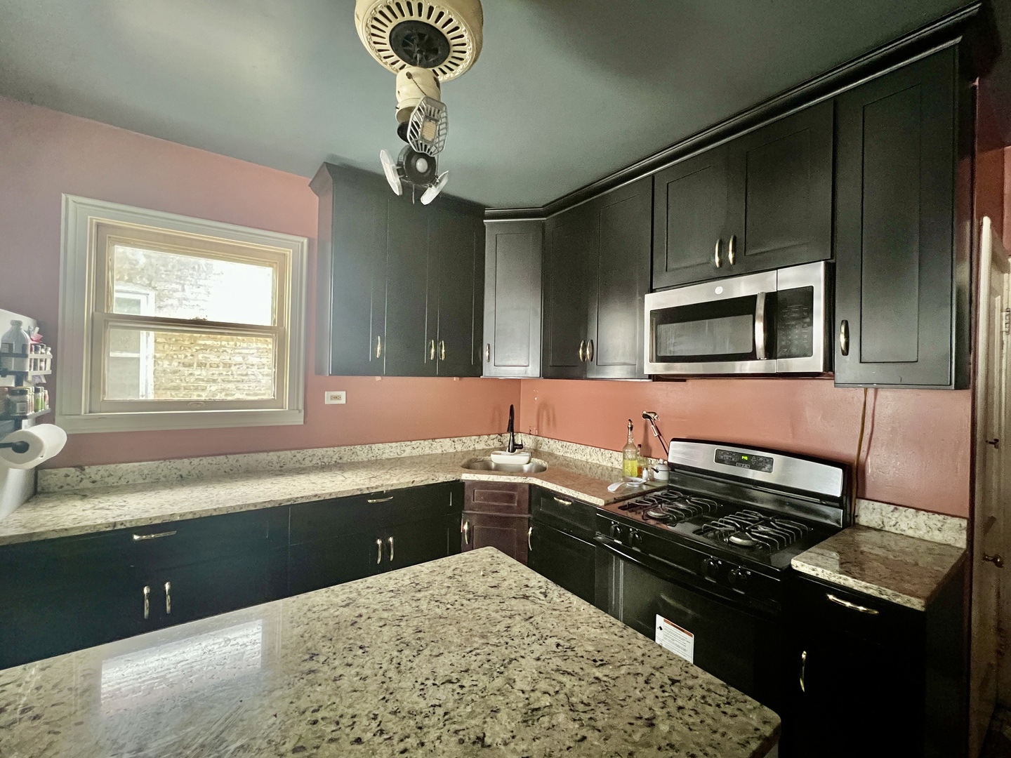 2511 Elmwood Avenue, Berwyn, IL 60402