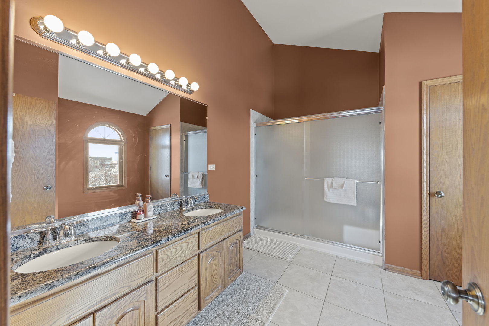 8649 Monaghan Drive, Tinley Park, IL 60487