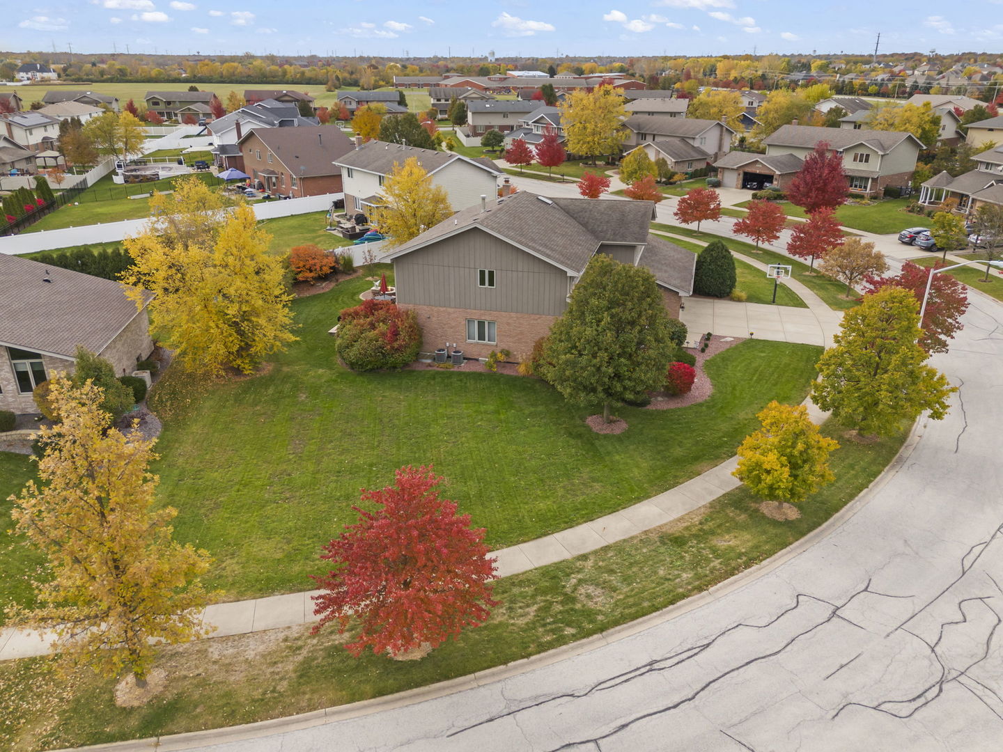 8649 Monaghan Drive, Tinley Park, IL 60487