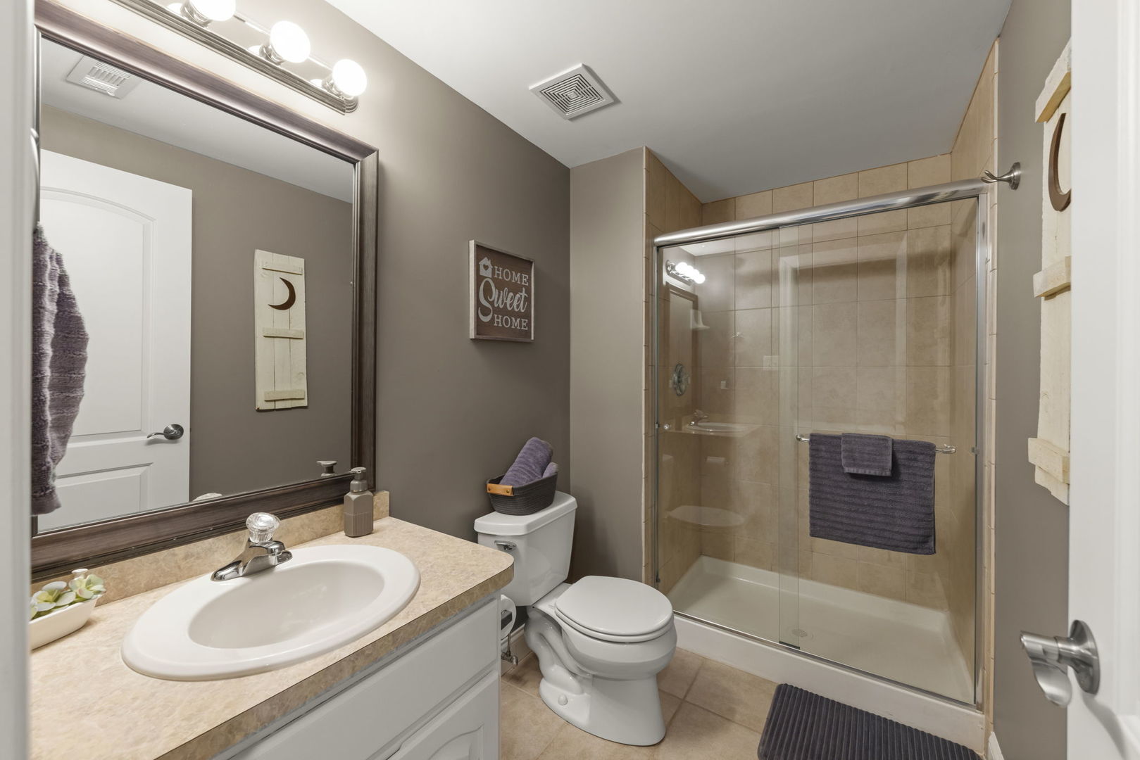 8649 Monaghan Drive, Tinley Park, IL 60487