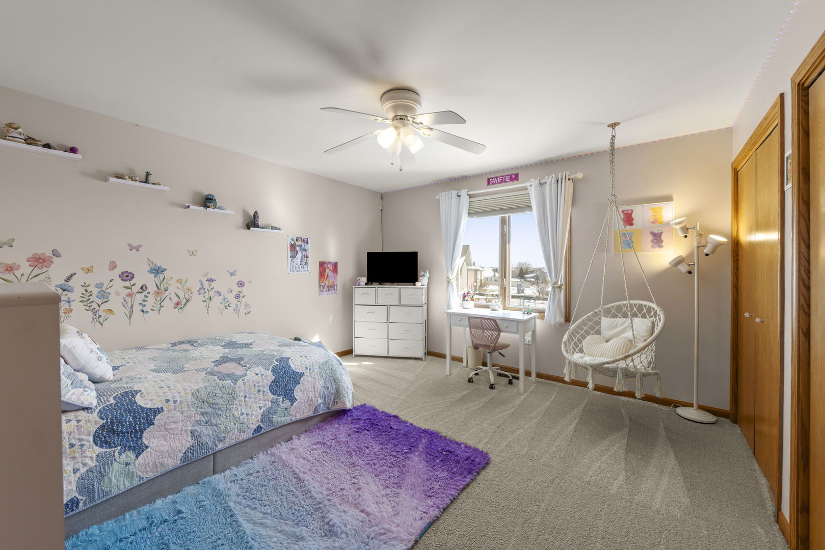 8649 Monaghan Drive, Tinley Park, IL 60487