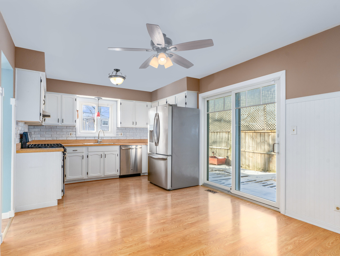 1655 Trafalgar Lane, Aurora, IL 60504