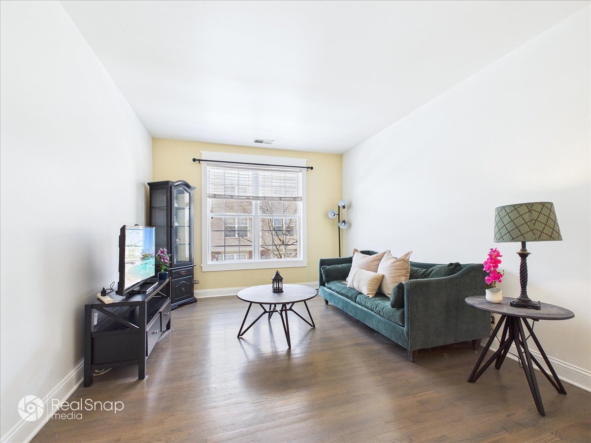 764 Cherry Creek Drive, Grayslake, IL 60030