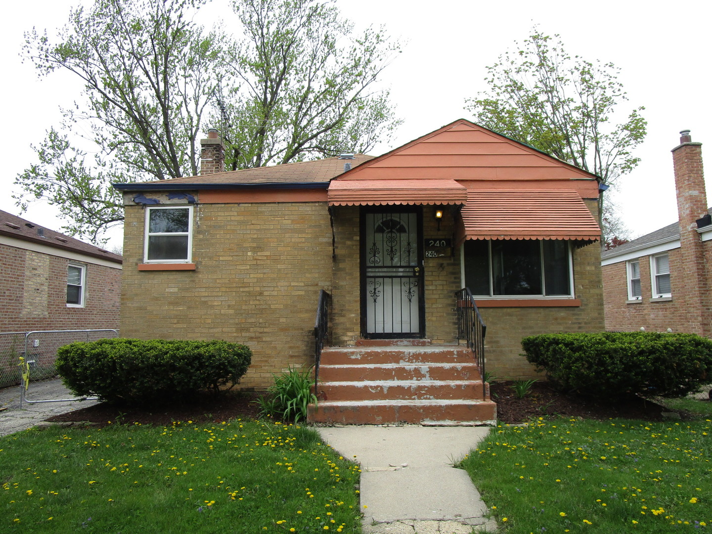 240 Linden Avenue, Bellwood, IL 60104