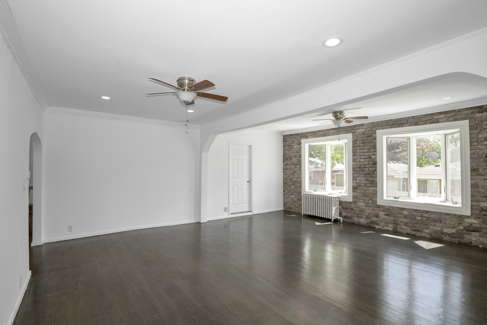 235 N ARDMORE Avenue, Villa Park, IL 60181