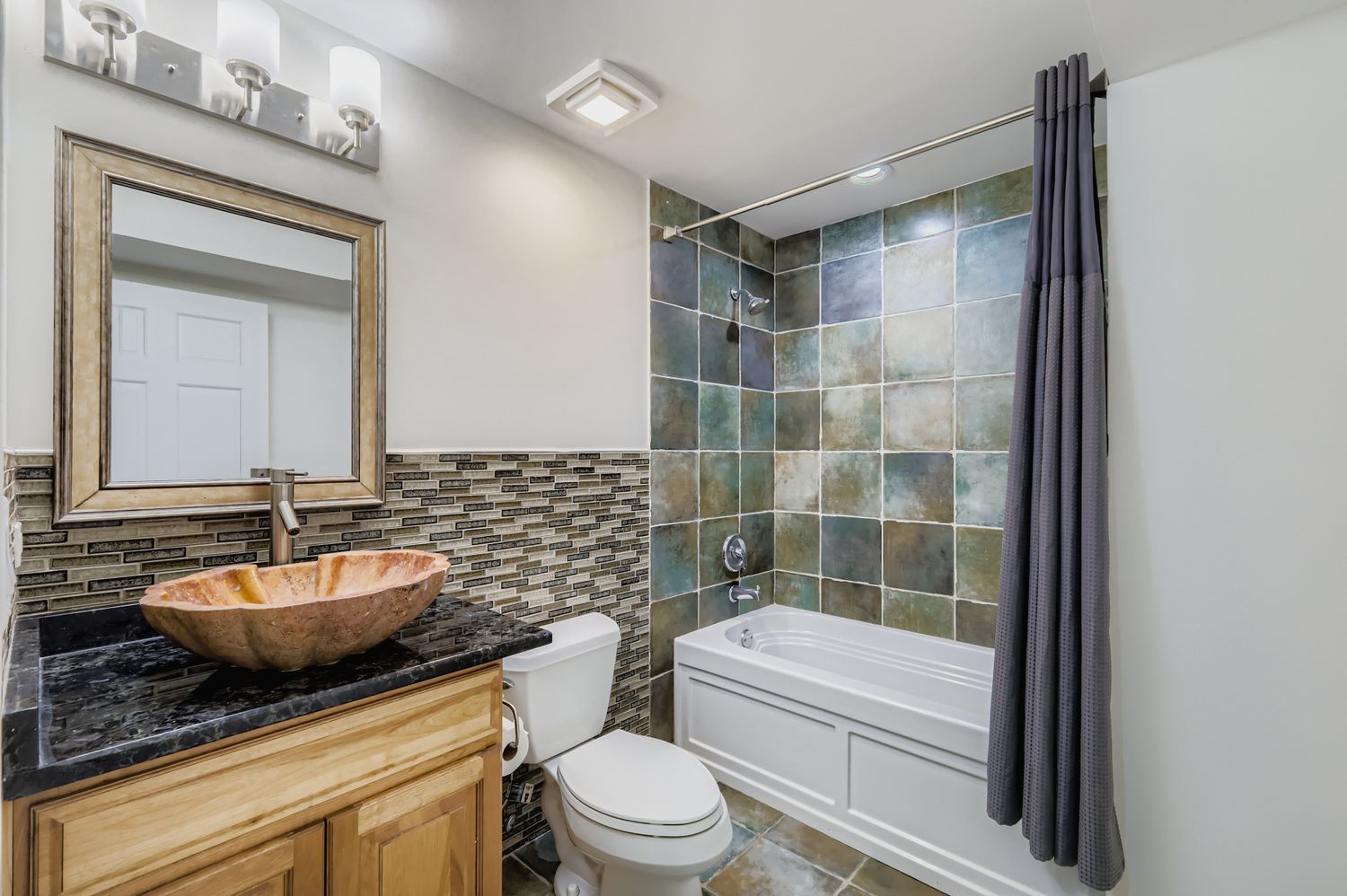 1161 Gavin Court, Lake Forest, IL 60045