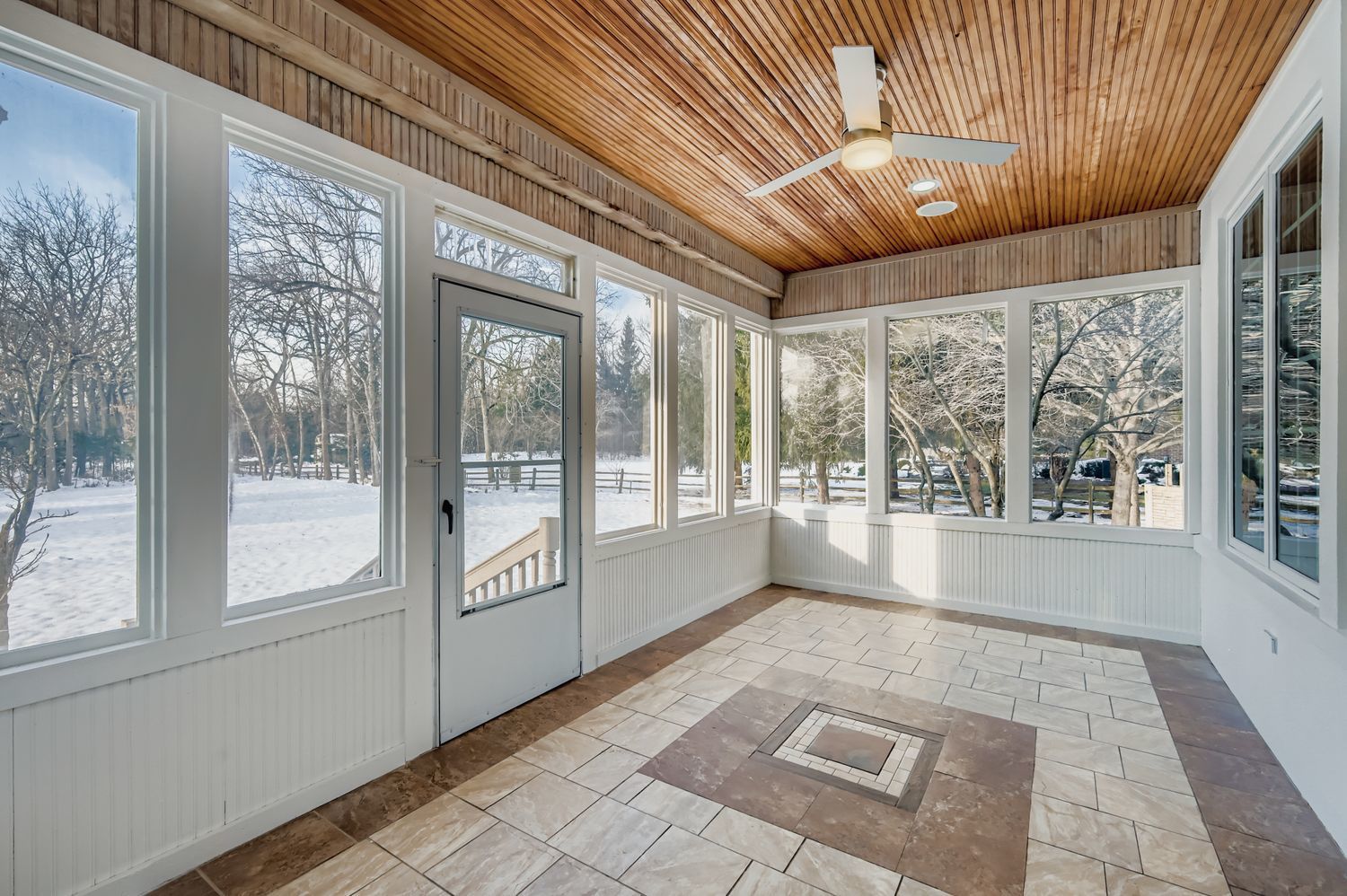 1161 Gavin Court, Lake Forest, IL 60045