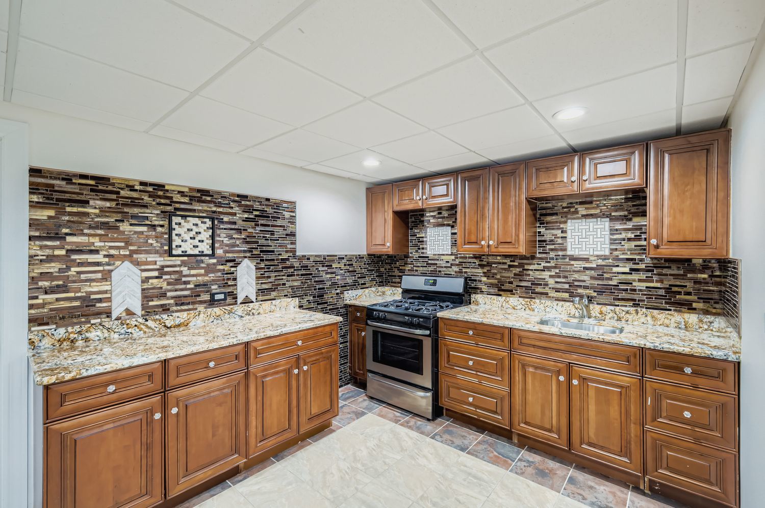 1161 Gavin Court, Lake Forest, IL 60045