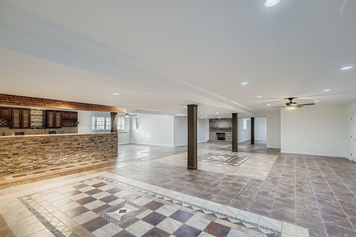 1161 Gavin Court, Lake Forest, IL 60045