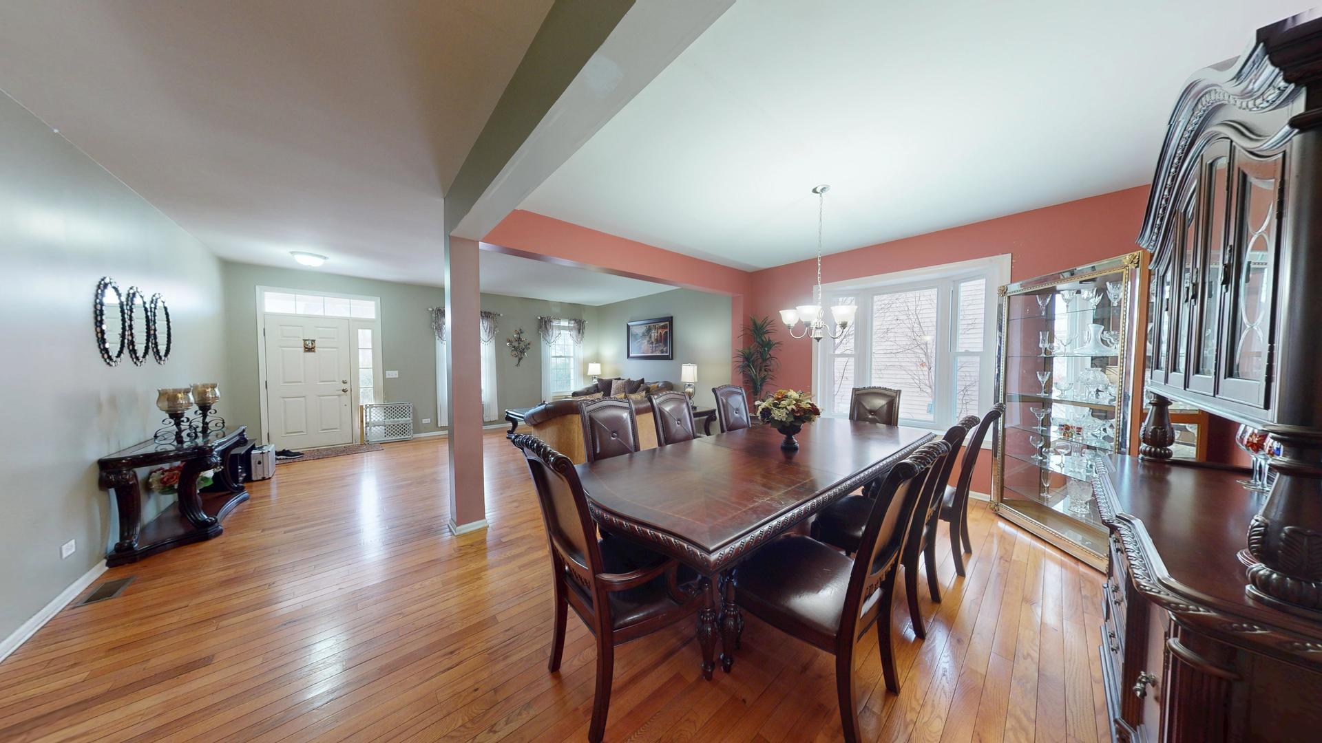 4132 Hoffman Street, Plano, IL 60545