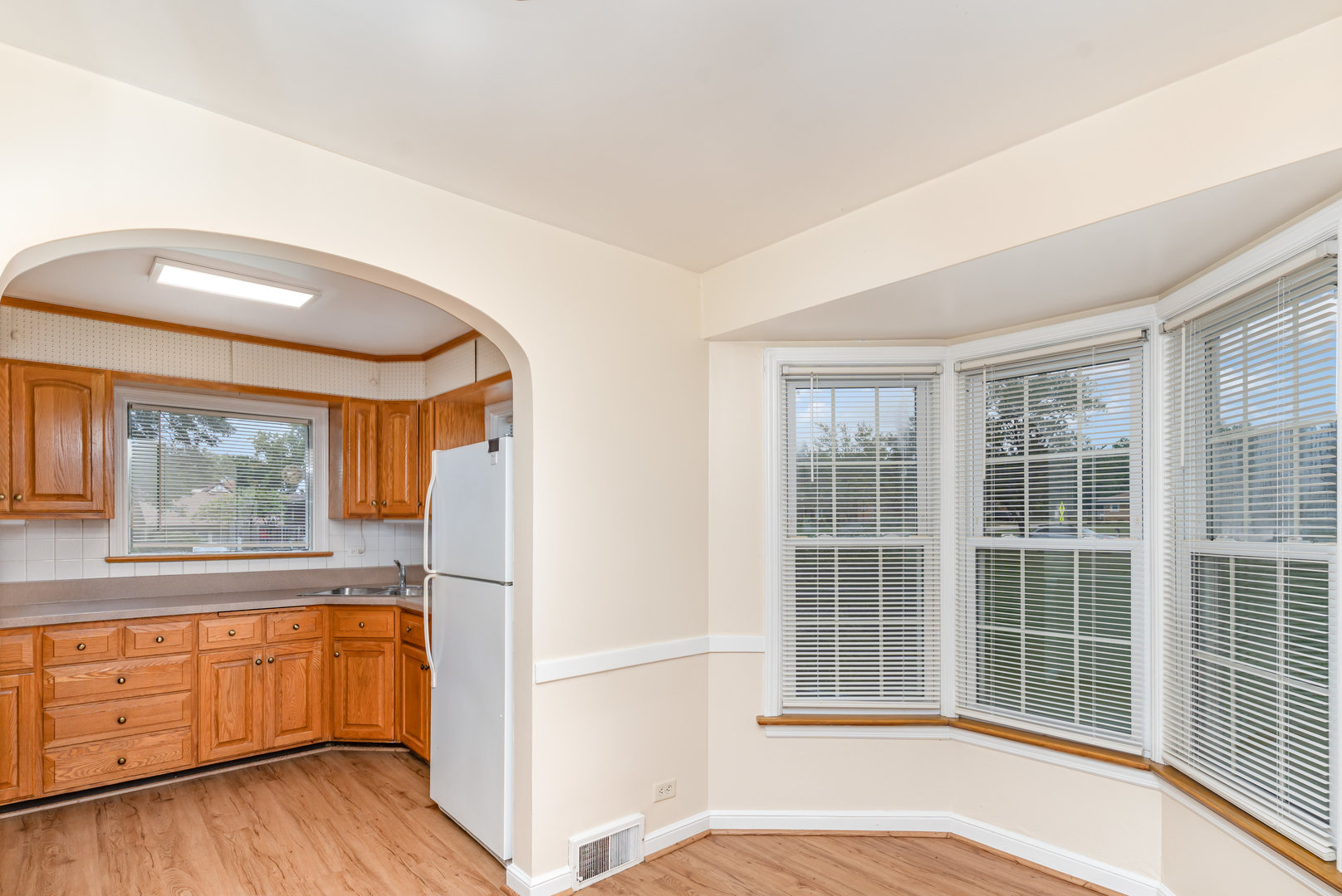 110 Homestead Drive, Wood Dale, IL 60191